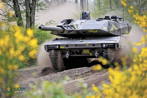 新“黑豹”亮相山林：专家视角看德国KF51主战坦克