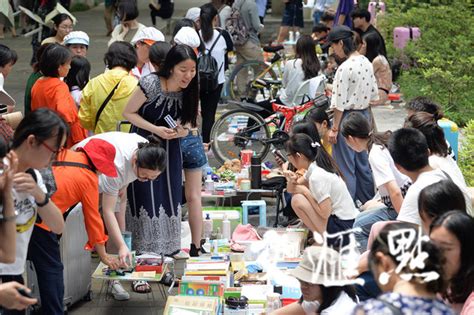 长沙县泉塘街道：萌娃变身“小老板”，“跳蚤”市场生意忙 - 市州精选 - 湖南在线 - 华声在线