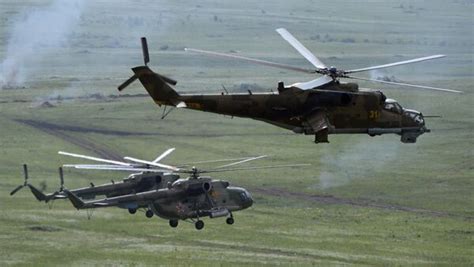 俄军迎来新型米-28NM直升机，“夜间猎手”升级亮相！_凤凰网汽车_凤凰网
