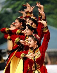节日的赞歌，维吾尔族舞蹈之萨玛舞|萨玛|维吾尔族|舞蹈_新浪新闻