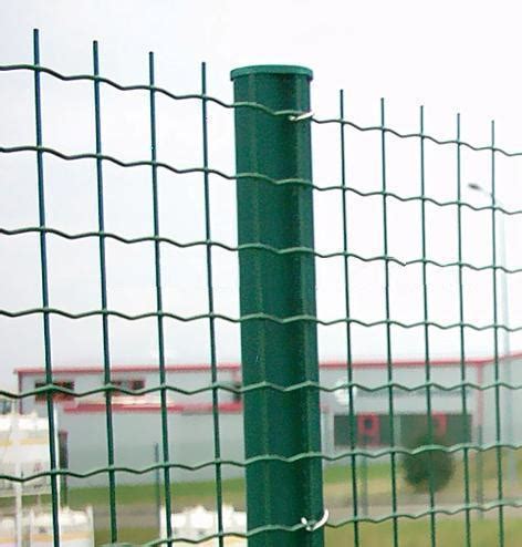 荷兰网 铁丝网围栏 养殖网 鸡网 家用铁网格网钢丝网片防护网围墙护栏-河北厂家全国直销 推广 - 知乎