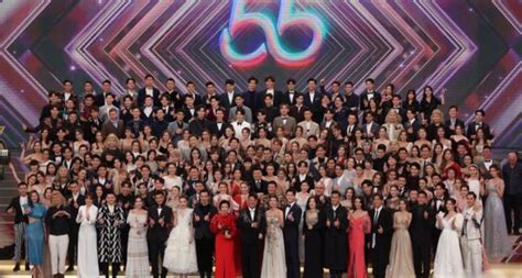 TVB台庆：200多位艺人参加TVB55周年台庆，曾志伟真的强 - 知乎