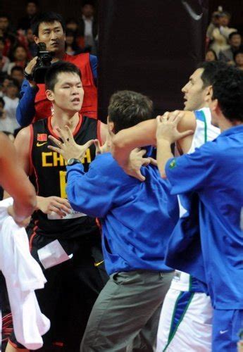 中国男篮五大惨案，屡遭梦之队和欧洲吊打！
