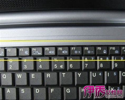 电脑打不出来中文字怎么办（解决电脑键盘打不出字的5大招）_斜杠青年工作室