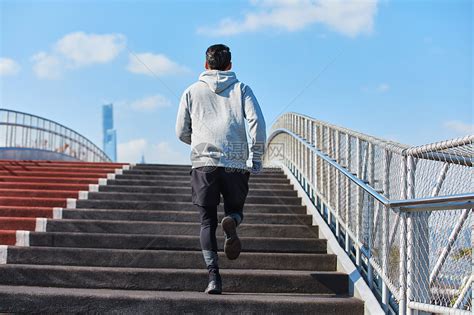 非主流头像跑步男人
