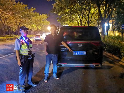 凌晨，2名驾驶人醉驾上路，被三亚交警当场查获