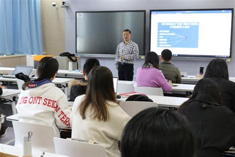 2021年重庆大学物理学院教学讲课比赛顺利举行-重庆大学物理学院