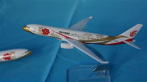 LH4109 XiamenAir 厦门航空 Boeing 737 MAX 8 B-1136 2000TH JC Wings 1:400 -飞机模型世界