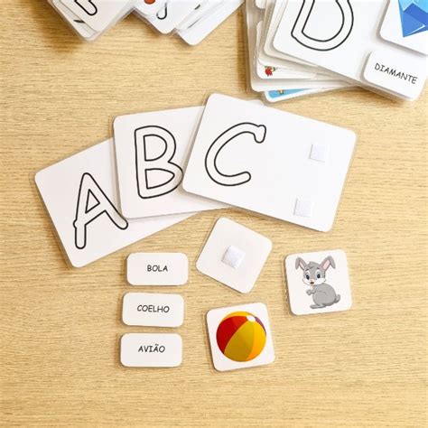 alfabeto ilustrado - Regador de Ideias- Jogos Educativos