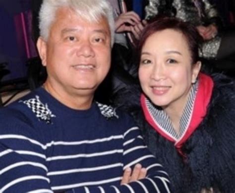 68岁陈百祥与62岁黄杏秀，期间2次破产，妻子依然不离不弃！
