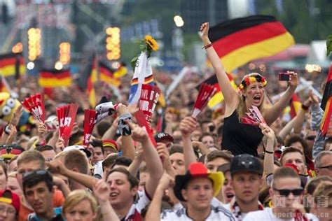 德国球迷庆祝照片摄影图片_ID:310098826-Veer图库