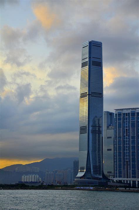 香港环球贸易广场,都市风光,建筑摄影,摄影素材,汇图网www.huitu.com