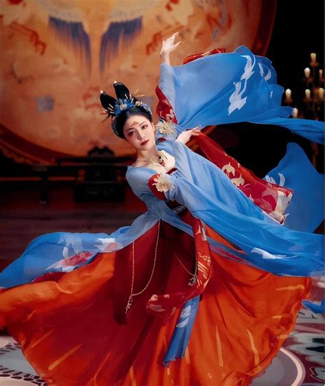 唯美雅致：中国古典舞《扇舞丹青》3个不同版本，令人如痴如醉！ - Powered by Chinadance.cn!