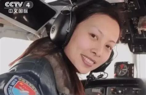 中国第一位出舱的女航天员-解历史