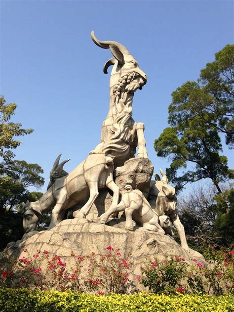 景观雕塑的特点 - 上海璞艺装饰雕塑有限公司