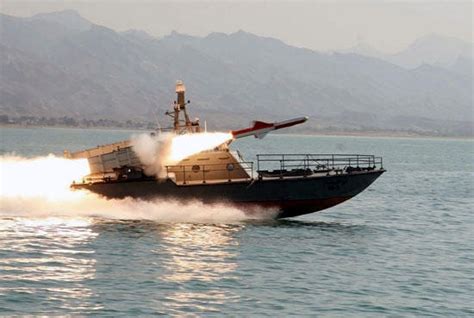 深度：伊朗要用全球最小快艇配中国反舰利器打美航母_手机新浪网