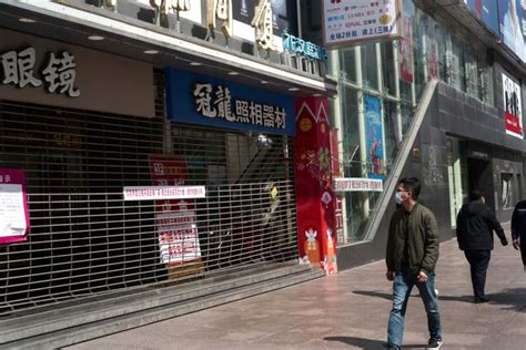 南京路又有大动作！华联商厦调整关闭，这位摄影圈的“老大哥”首次离开中华第一商业街 - 周到上海