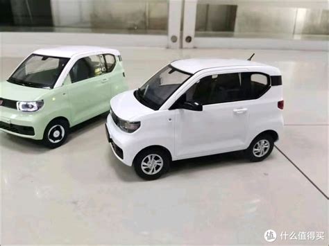 五菱宏光MINI电动车开启预售 价格2.98万元起
