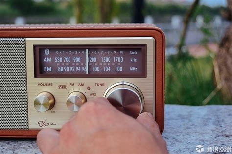 熊猫S7收音机评测：全面接收频段，高品质声音体验 - 休闲君评测网