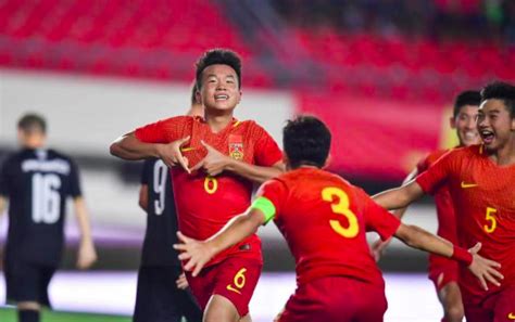 四战全胜！中国U15足球选拔队夺得上海“金山杯”冠军_我在现场_新民网
