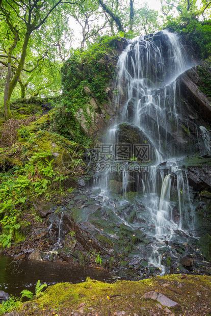 爱尔兰凯里环花园瀑高清图片下载-正版图片506589596-摄图网
