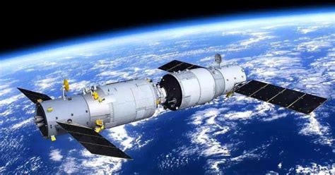 神舟十二号完成空间站对接，3名宇航员开启三个月太空之旅|空间站|宇航员|神舟_新浪新闻