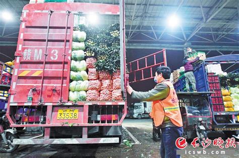 长沙黄兴海吉星市场蔬菜日均交易量超万吨 湖南最大“菜篮子”货足价稳 - 三湘万象 - 湖南在线 - 华声在线