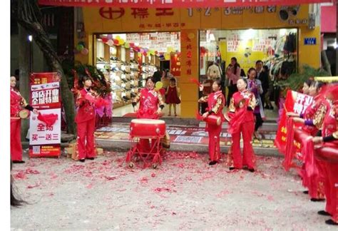 热烈庆祝标王品牌布鞋重庆吉安店盛大开业