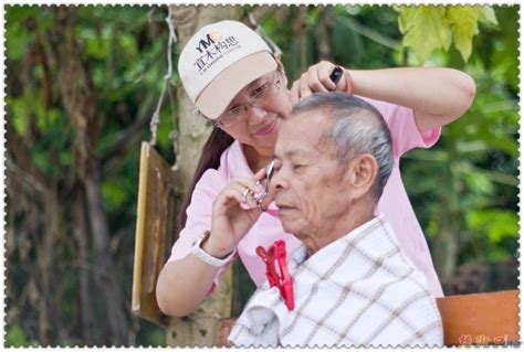 快乐的越南老人肖像高清图片下载-正版图片502702528-摄图网
