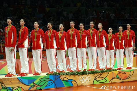 2016年里约奥运会女排决赛颁奖仪式 中国女排荣耀登顶 - 地球村民网