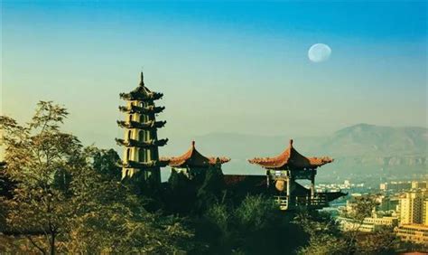 临洮县的一处田地 - 中国国家地理最美观景拍摄点
