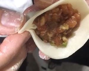 柳叶饺子包法，其实很简单，和包水饺手法大同小异！_腾讯视频