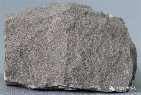 东昆仑中灶火地区超镁铁质辉石岩的成因