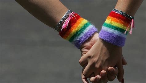 调查：美国LGBT人数破1000万人大关 千禧世代占比最高|界面新闻 · 天下