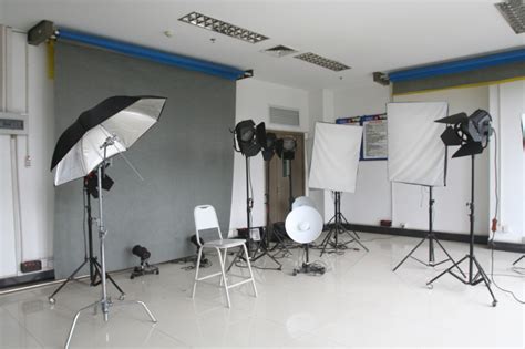 摄影教室-重庆大学美视电影学院