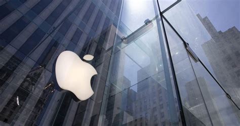 苹果成为首家市值达到2万亿美元的科技公司_3DM单机