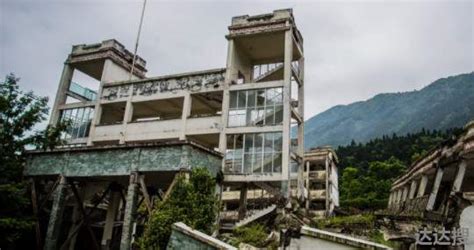 13年前，汶川大地震，“范跑跑”丢下学生，错了吗？