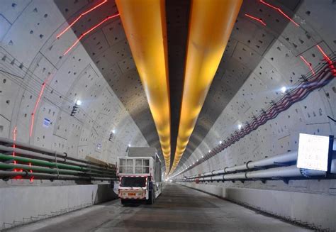 广湛高铁湛江湾海底隧道成功穿越2500米海域 - 先进制造 - 中国高新网 - 中国高新技术产业导报