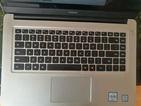 笔记本电脑键盘特写