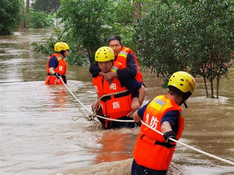 【抗洪前线】信阳固始县遭遇暴雨村民被困 消防紧急营救-大河网