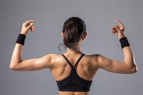 运动女性背部肌肉高清图片下载-正版图片501346674-摄图网