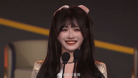 SNH48总选排名公布，费沁源在台上哭了也好美啊__财经头条