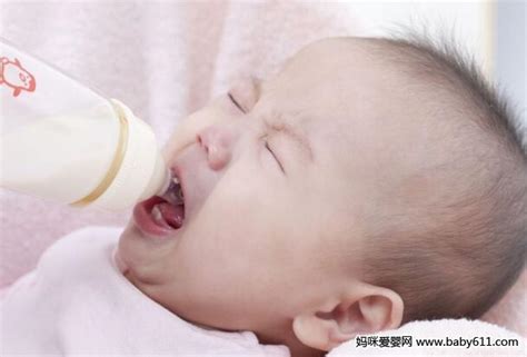 婴儿吃奶有哪些规律？按时喂养好？还是按需喂养好？ - 婴儿喂养