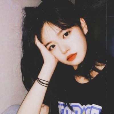 甜美女生头像小众高级