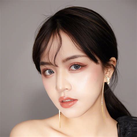 甜美女生圆脸头像