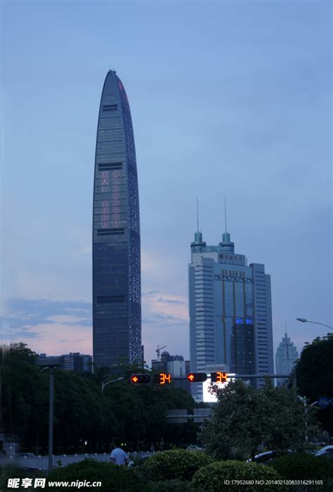 平安大厦：深圳最高楼，因被强制降高而无缘中国第一高|深圳|平安大厦|第一高楼_新浪新闻