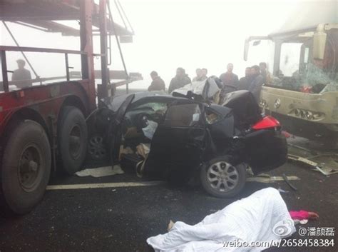 西安发生18车连撞事故 疑因公交车刹车失灵导致-上游新闻 汇聚向上的力量
