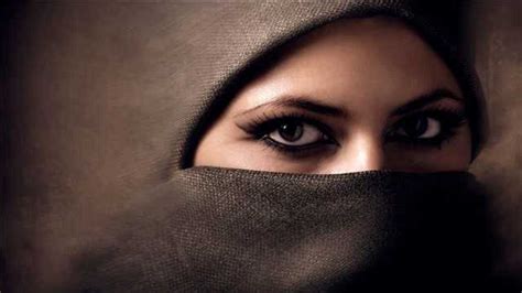 阿拉伯女性都戴面纱，那男人怎么挑选老婆呢？网友：不好看咋办？_腾讯视频