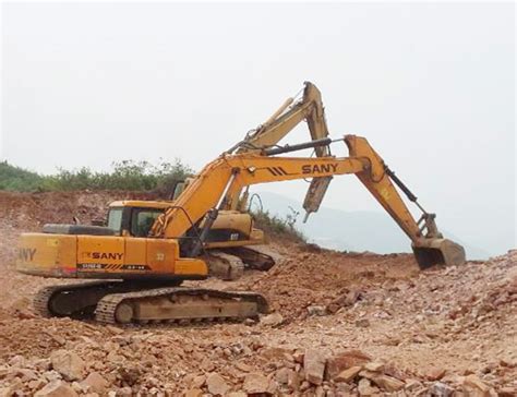 水陆挖掘机租赁一个台班多少钱 清淤挖机联系台州市