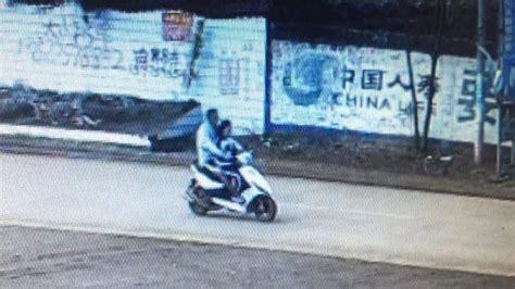 湛江又一黑社会团伙被抓，某村村民放长鞭炮庆祝···_犯罪